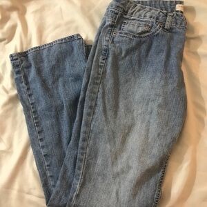 Preowned size 9 jeans in great shape